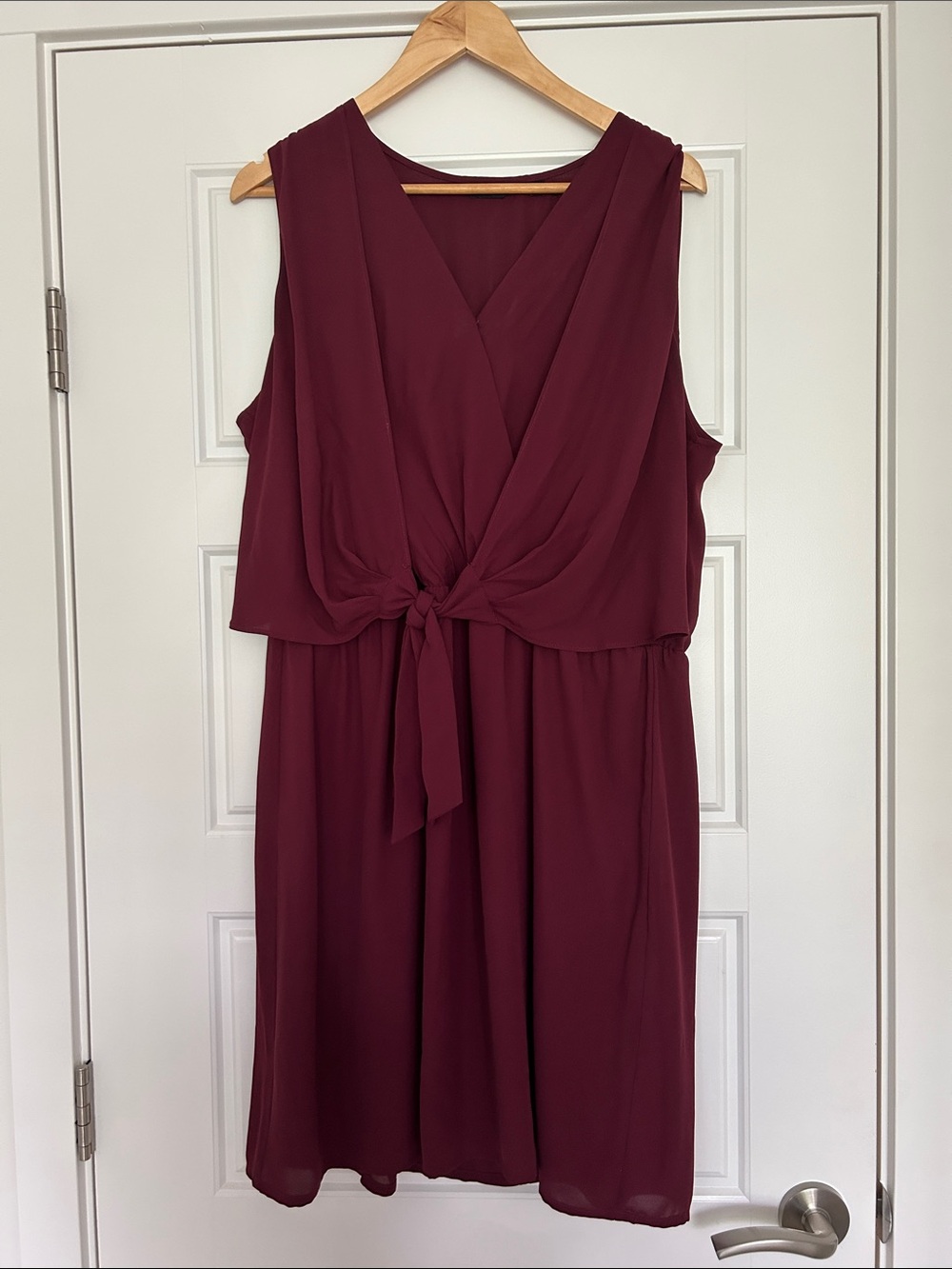 Reitmans Sleeveless Knot-Front Burgundy Dress